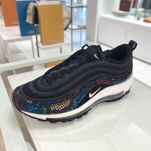 Nike Women's Air Max 97 SE Black Size 8